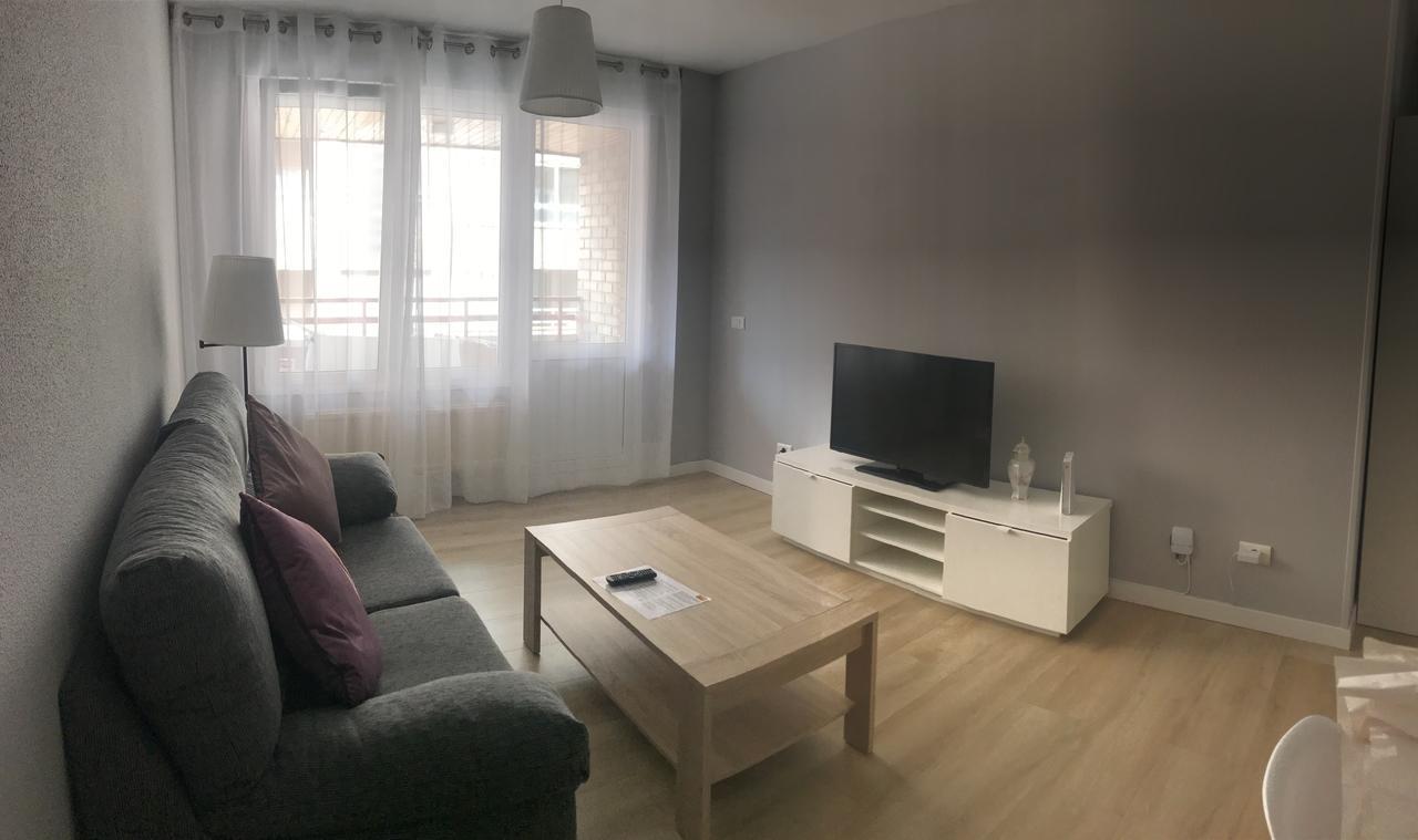Alojamientos Iruna Pamplona Ngoại thất bức ảnh